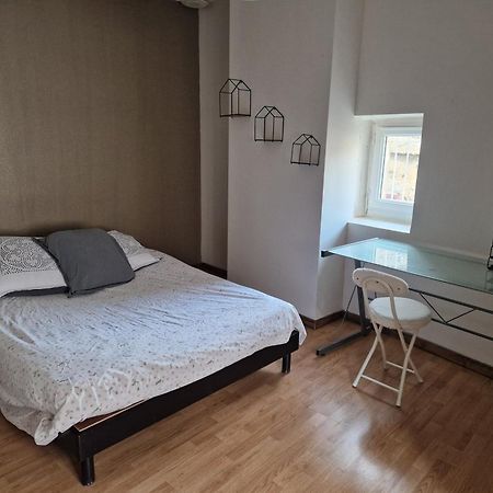 Chambre Pour 1 Personne Баньоль-сюр-Сез Экстерьер фото