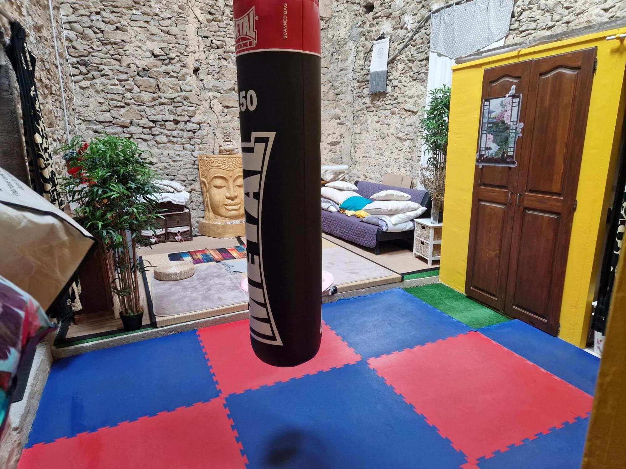 Chambre Pour 1 Personne Баньоль-сюр-Сез Экстерьер фото